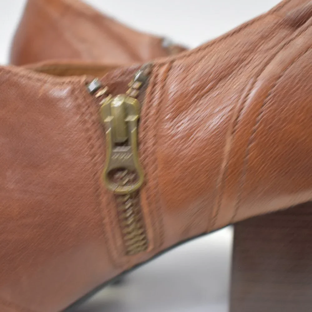 CLARKS INDIGO WOMEN BROWN LEATHER PUMP SHOES‎ SZ 10M